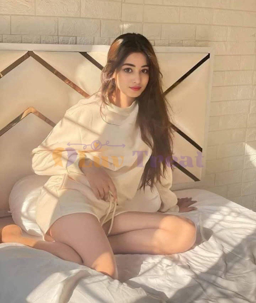 Call Girls 9334913949 Service, 100% Genuine Girls Photos Available 24x7