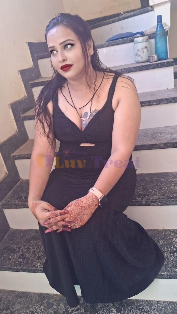 Most attractive and young call girls service provide 