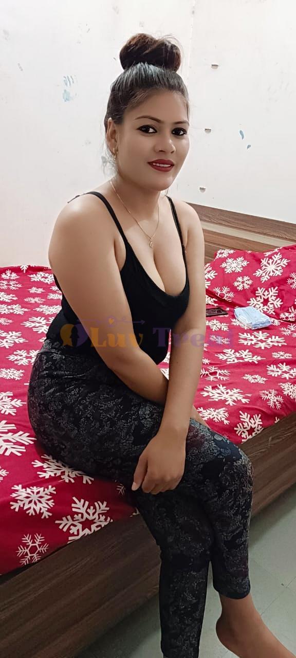 Most attractive and young call girls service provide 